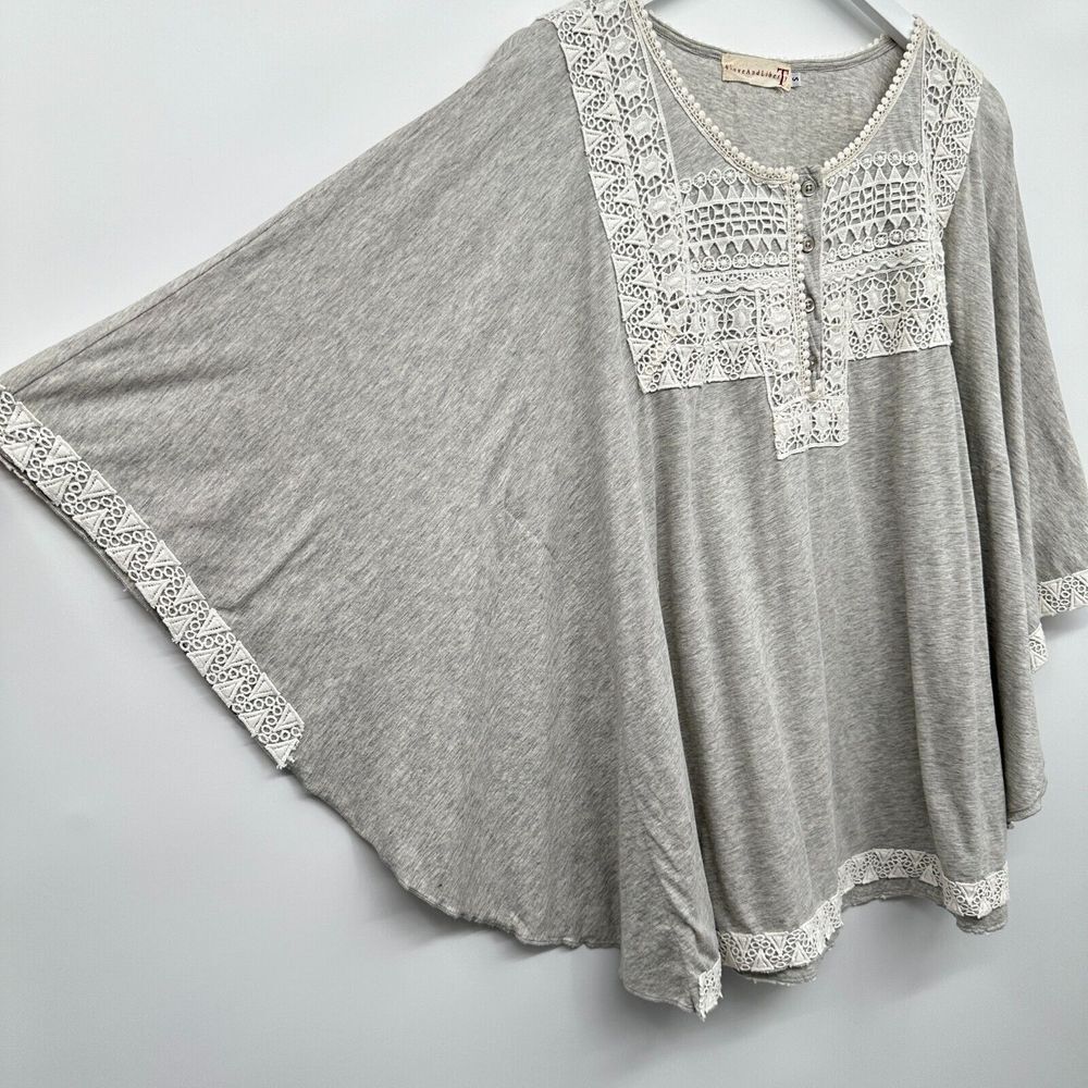 4 Love And Liberty Poncho Top Shirt Size Small Stretch Knit 3/4 Sleeve Blouse‎